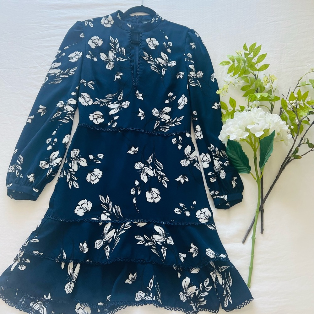 Laura Santana Boutique Floral Dress with clevage cut